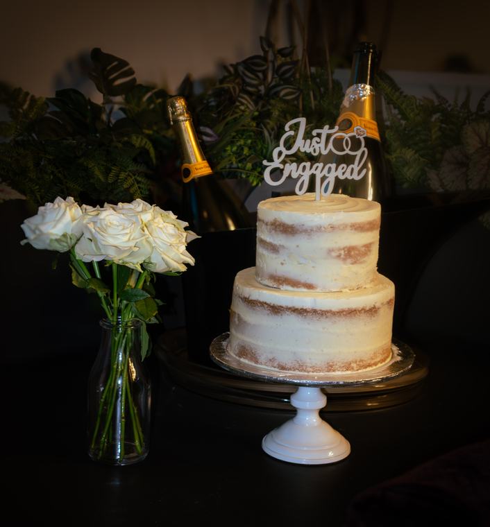 Engagement cake