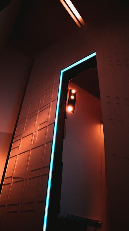 Neon edge